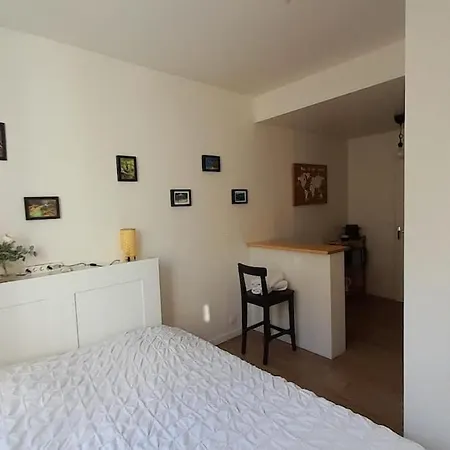 Mahaut, Studio, 2 Pers, Calme, Centre-ville Apartment Reims